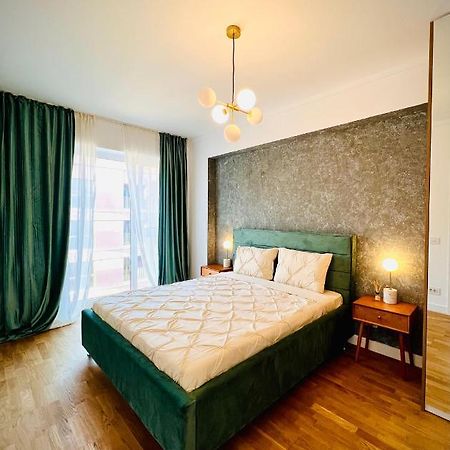 Exquisite - Two Bedroom Apartment Bucarest Esterno foto