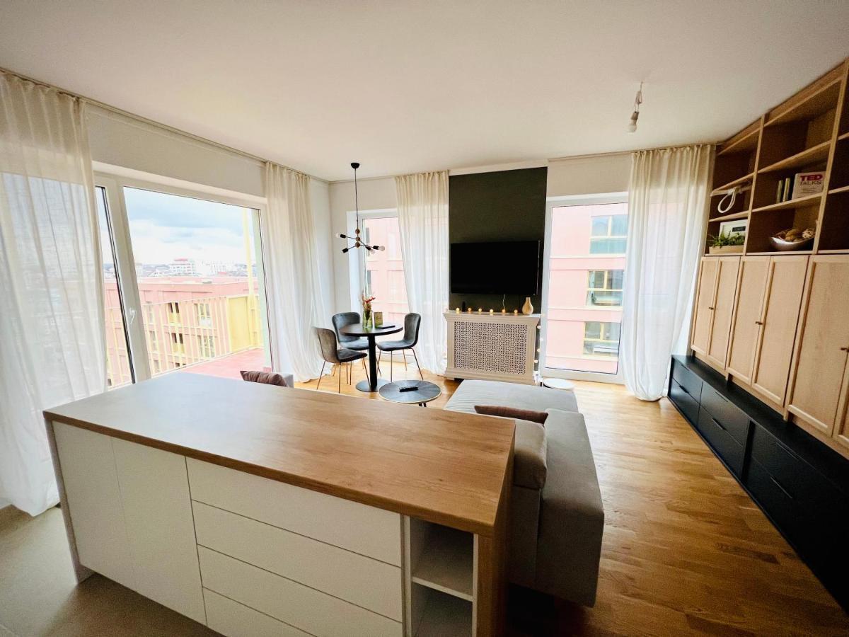 Exquisite - Two Bedroom Apartment Bucarest Esterno foto
