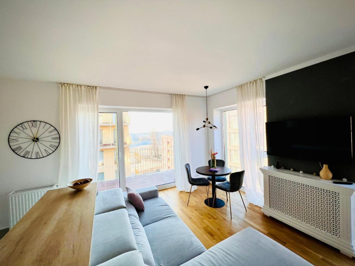 Exquisite - Two Bedroom Apartment Bucarest Esterno foto