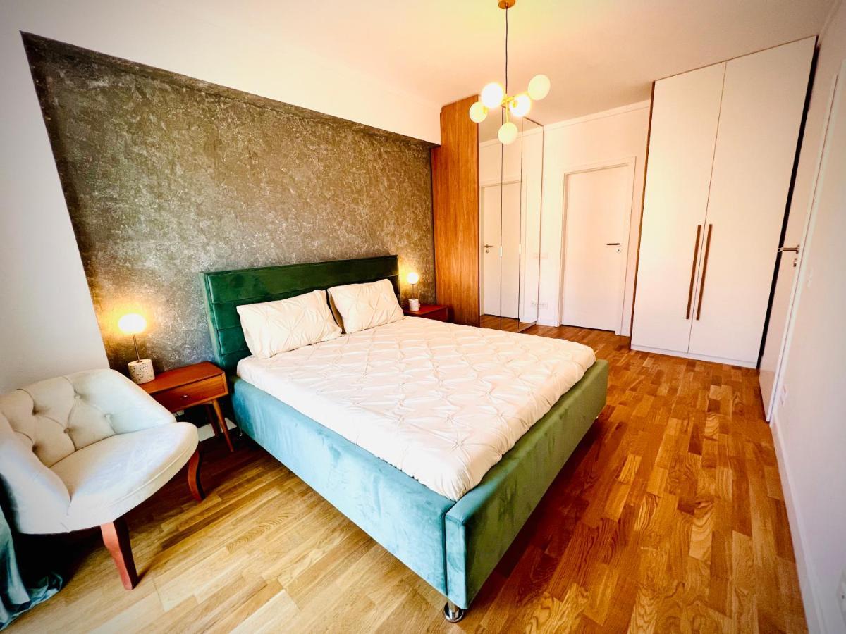 Exquisite - Two Bedroom Apartment Bucarest Esterno foto